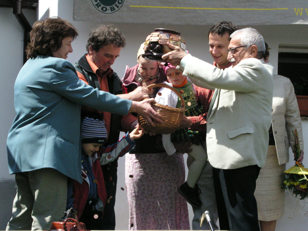 Tradiční ceremoniál na ekofarmě Štěrbových v Deblíně