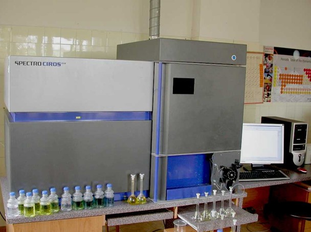 Emisní spektrofotometr s indukčně vázanou plazmou (ICP/OES)