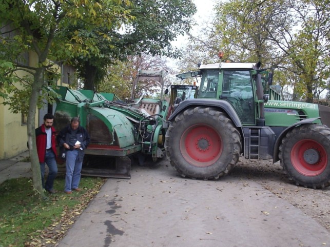 Traktor a prekopávač kompostu Trac Turn.