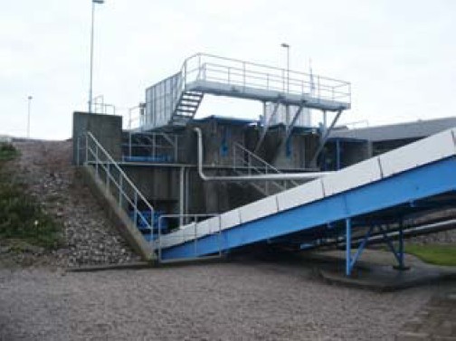 Fermentační stanice Kristianstad-Karpalund (SWE) zpracovávající kejdu a tříděný komunální bioodpad